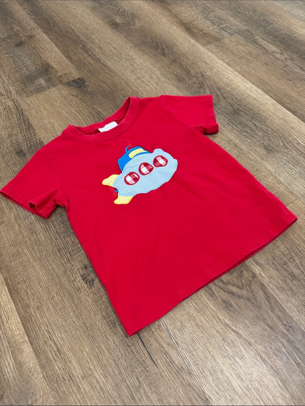 Stitchy Fish Boys Submarine Appliqué Shirt Red Size 3T - Picture 5 of 7
